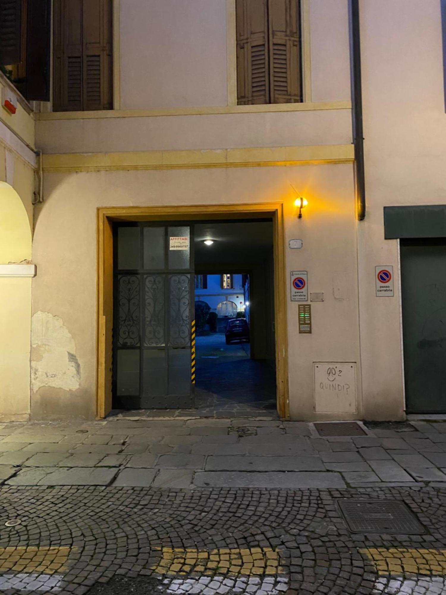 Mini Al Santo Apartment Padova Bagian luar foto